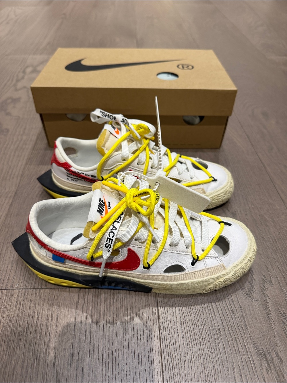 Authentic NIKE White Off-White Edition Blazer Low '77 Sneakers Size US 5.5 Women